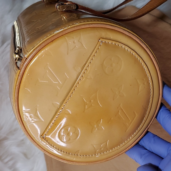 Authentic Louis Vuitton Papillon Vernis - Picture 9 of 16